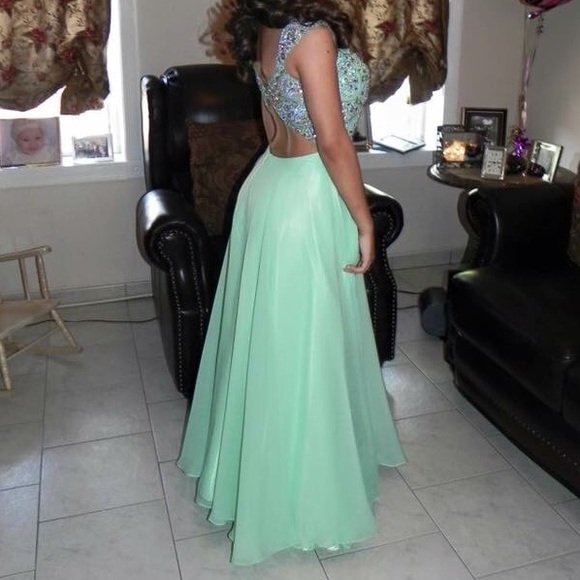 Prom dress. - Picture 2 of 2